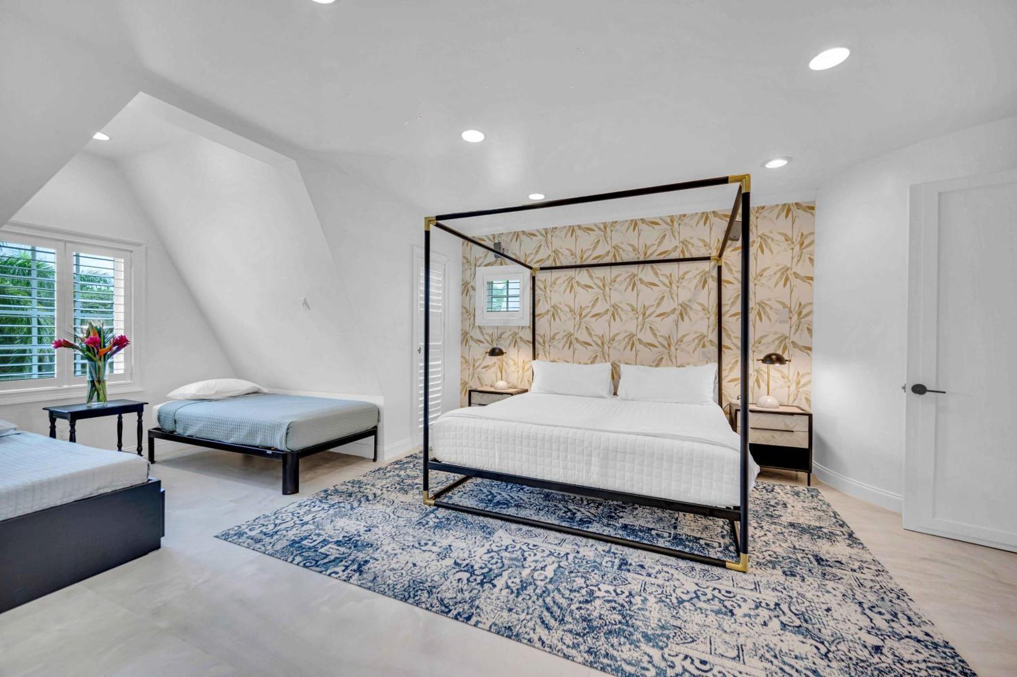 The Modern Castle Canal View Access Rooftop Living Greenhouse Vlllas Fort Lauderdale Exterior foto