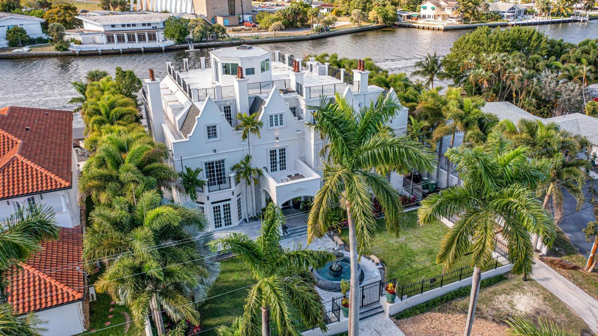 The Modern Castle Canal View Access Rooftop Living Greenhouse Vlllas Fort Lauderdale Exterior foto